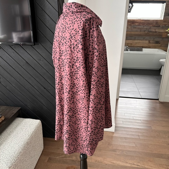 WOMANCE BLOUSE FOR WOMEN - Picture 2 of 7